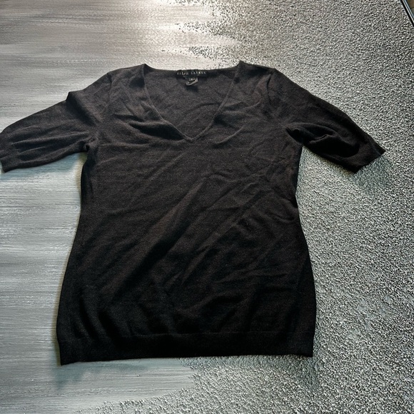 Ralph Lauren Elegant Black V-Neck Sweater - Picture 1 of 7